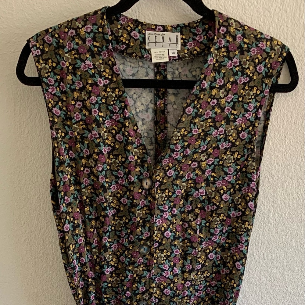 Ann Tjian for Kenar midi length floral dress w belt. Size 10 side pockets. 90s